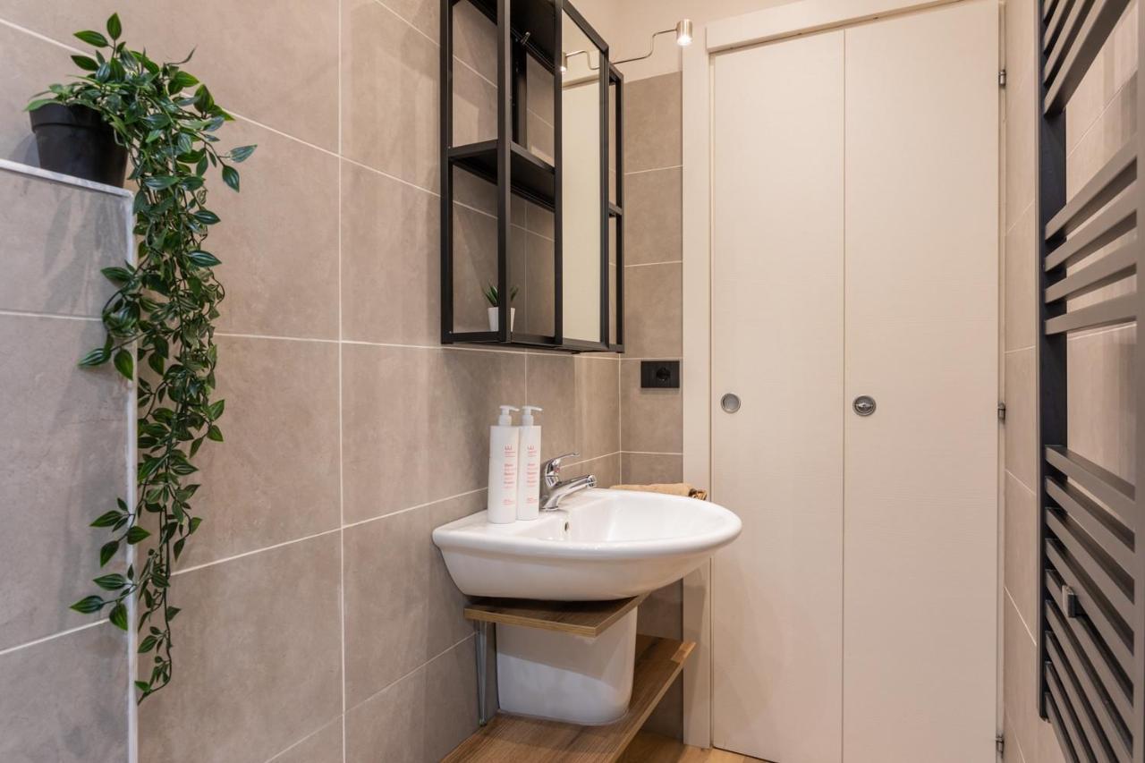Special 10 Apartment By Wonderful Italy Turin Ngoại thất bức ảnh
